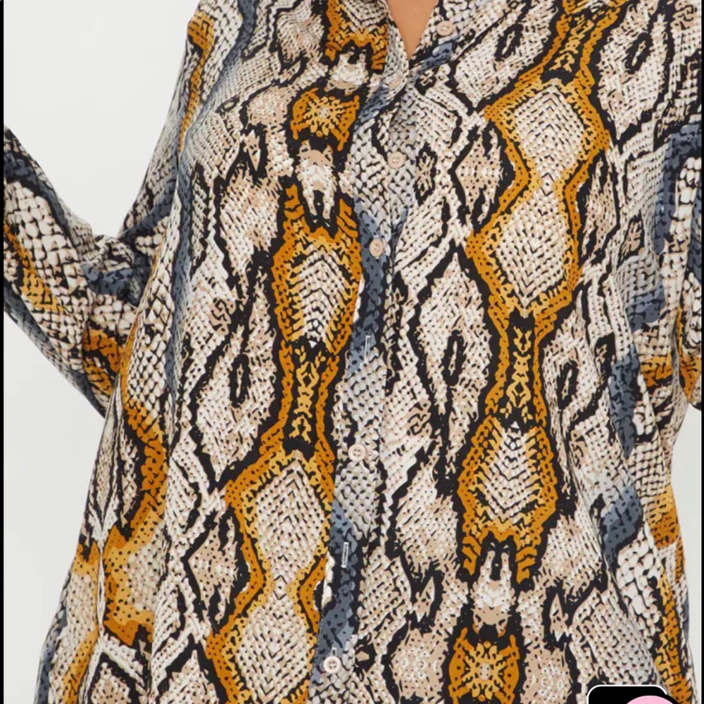 Snake skin button down blouse - Picture 3 of 6